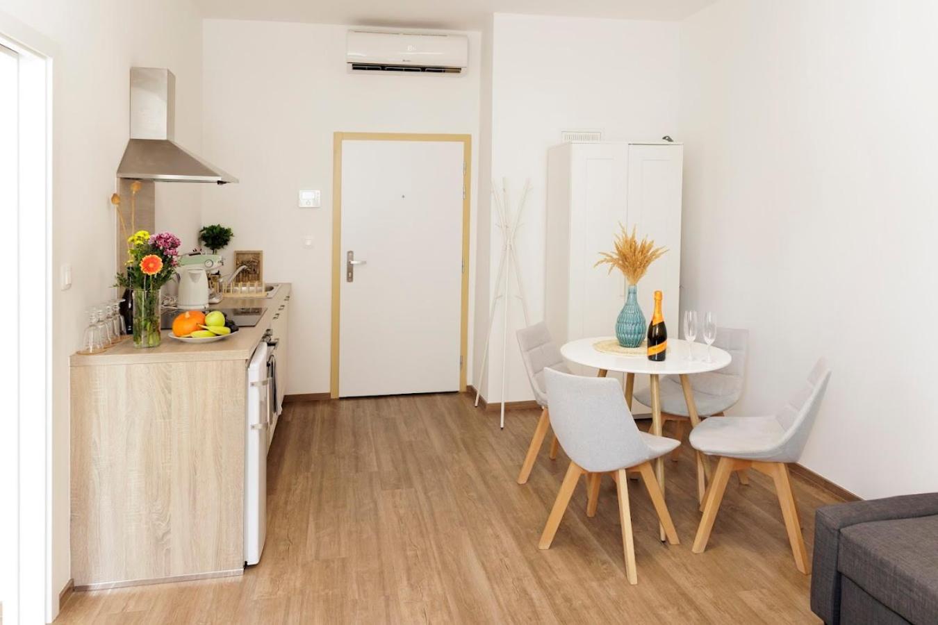 ブラチスラヴァBoutique Flat In Old Townアパートメント エクステリア 写真